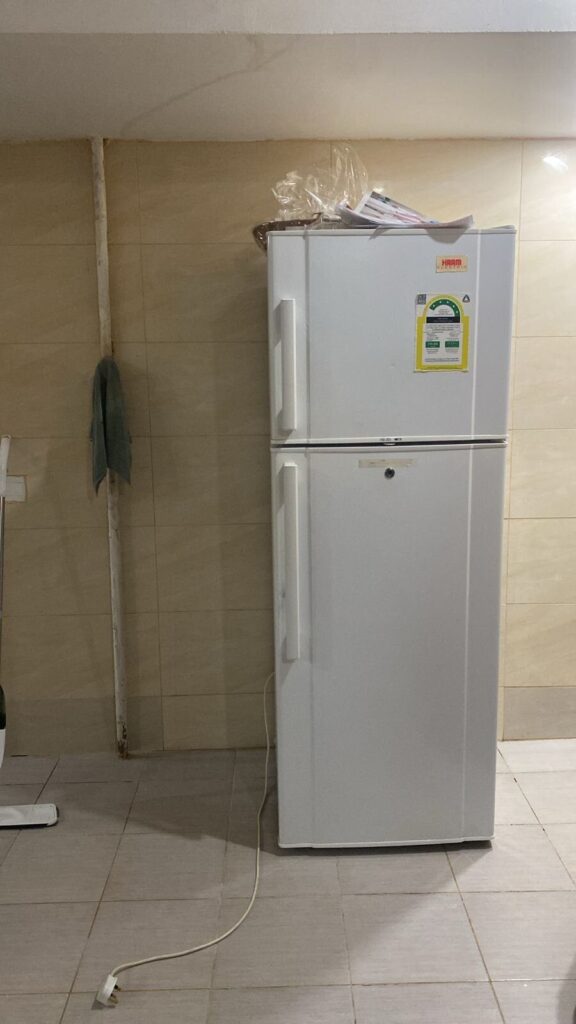 نقل ثلاجات معايير السلامة والجودة لدى شركة إيجل موفرز